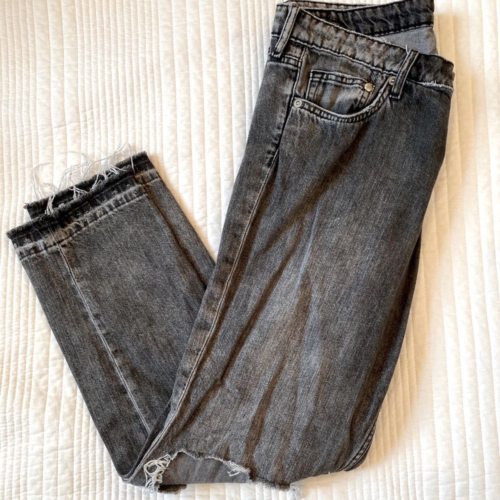 Girlfriend jeans